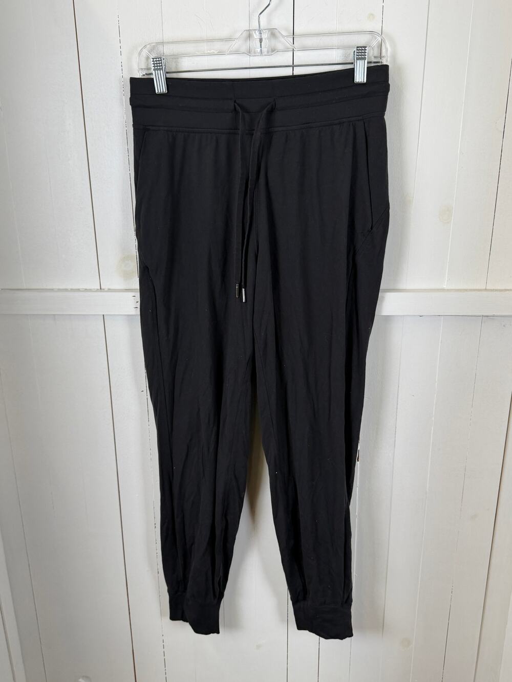 Lululemon Black Jogger Pants Women’s Size 8 Nylon